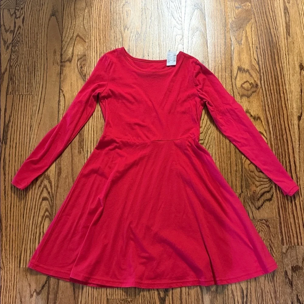 Children’s Place girls long sleeved red skater dress heart cut out large NWT